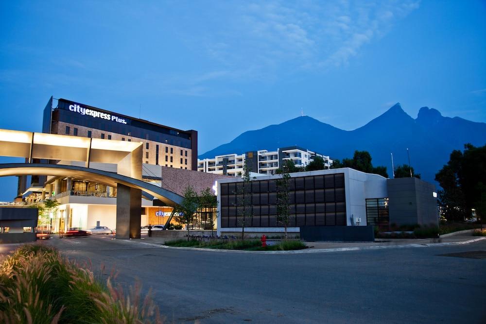 City Express Plus By Marriott Monterrey Nuevo Sur Esterno foto