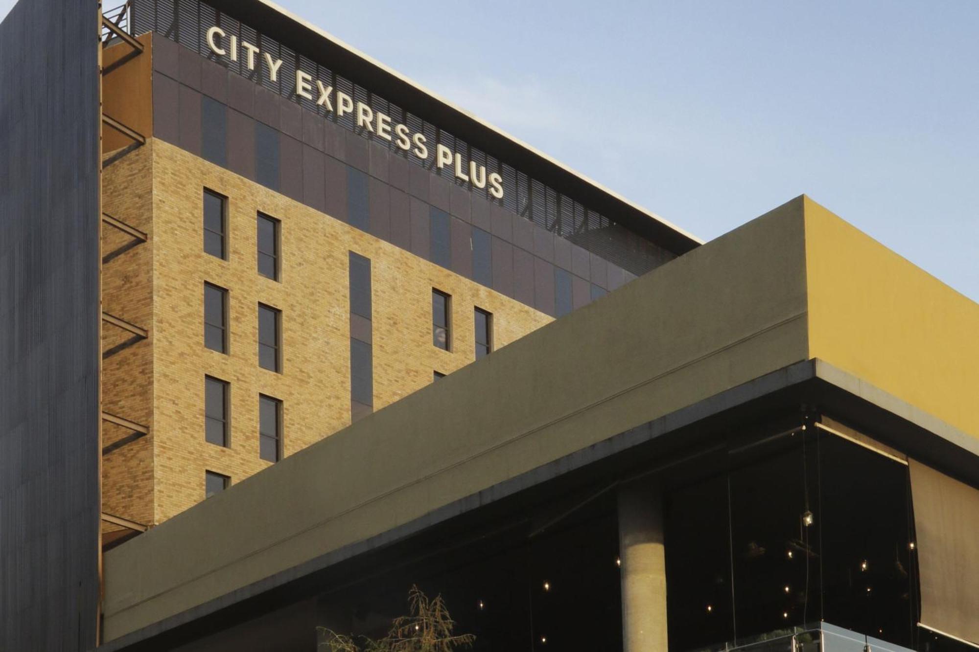 City Express Plus By Marriott Monterrey Nuevo Sur Esterno foto