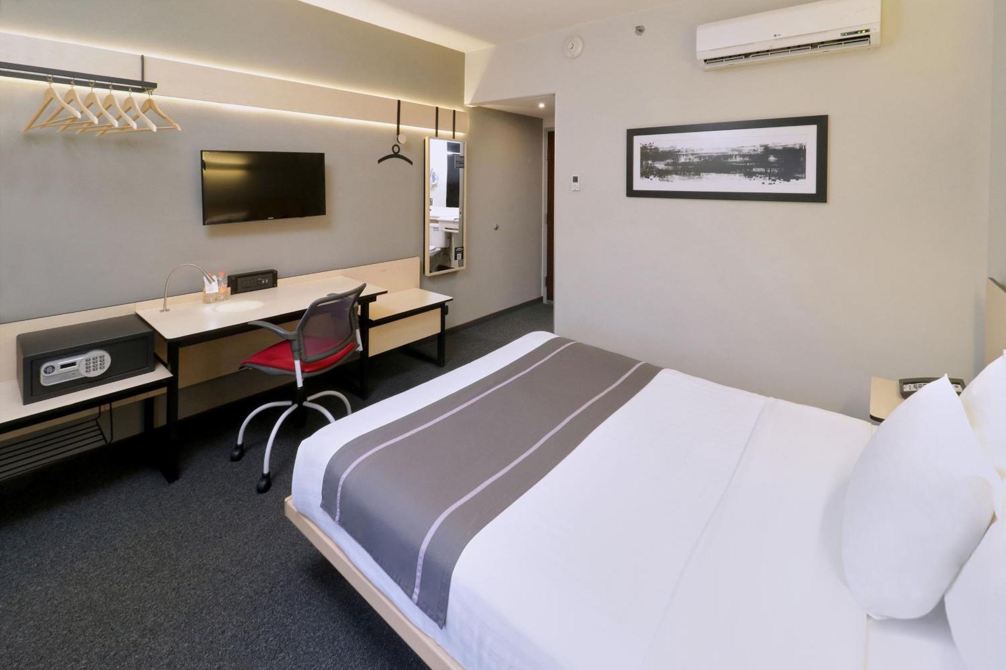 City Express Plus By Marriott Monterrey Nuevo Sur Esterno foto